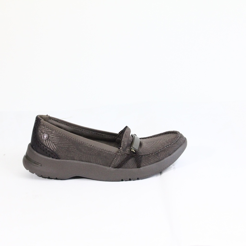 BZees Shoes Women Slip on Loafer Comfort Flat sz 7.5 Abby brown